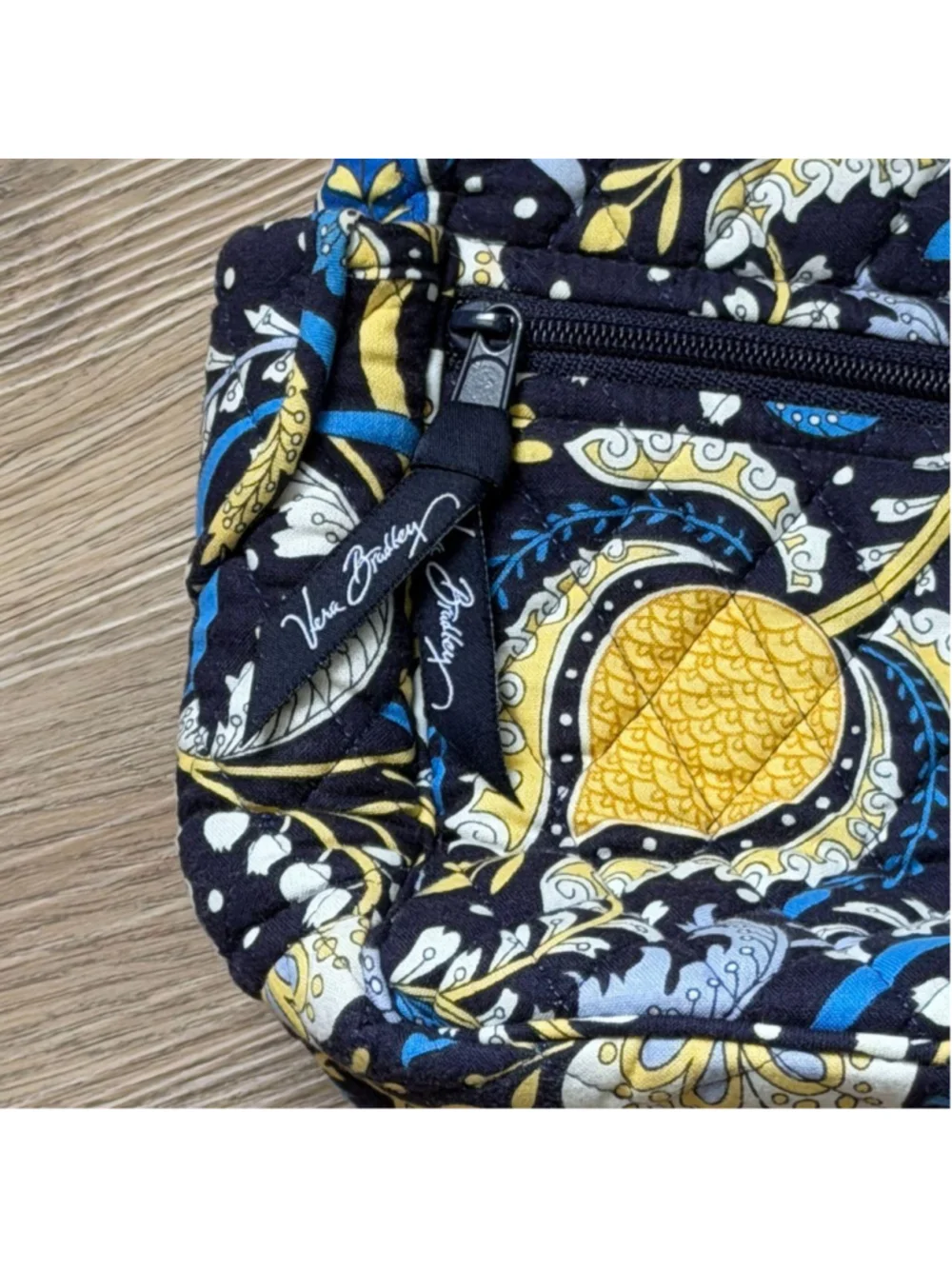 Vera Bradley Ellie Blue crossbody shoulder bag